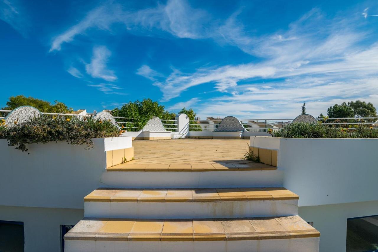 3 Bedroom In Oura With Amazing Pool At Walking Distance To Beach, Strip And Old Town, Wifi And Ac, Private