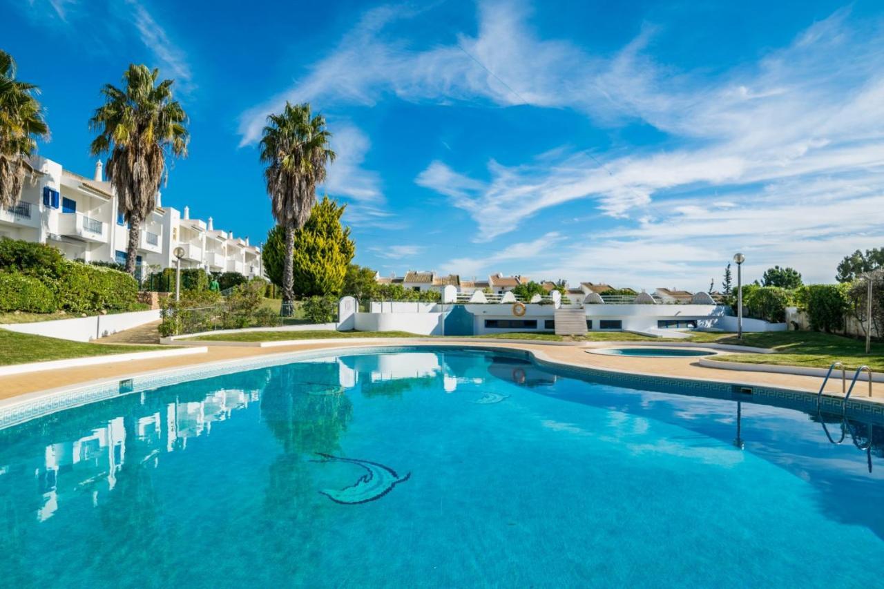 3 Bedroom In Oura With Amazing Pool At Walking Distance To Beach, Strip And Old Town, Wifi And Ac, Private *