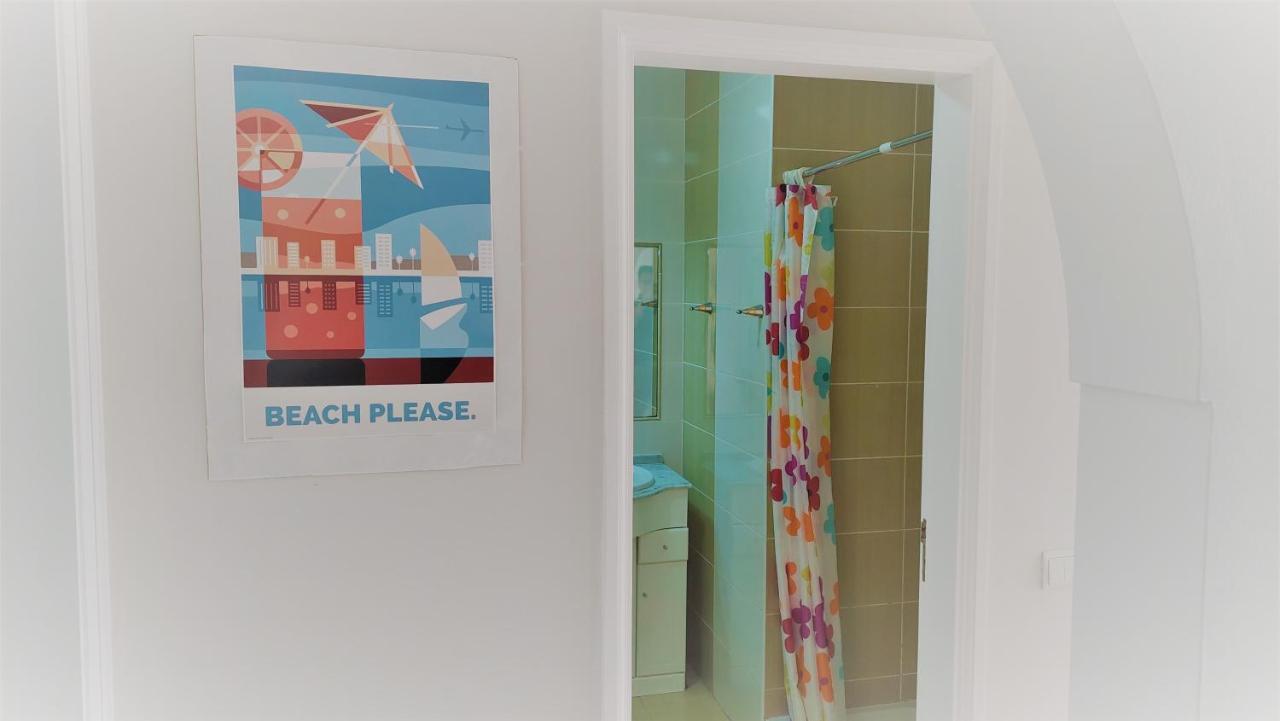 3 Bedroom In Oura With Amazing Pool At Walking Distance To Beach, Strip And Old Town, Wifi And Ac, Private Albufeira