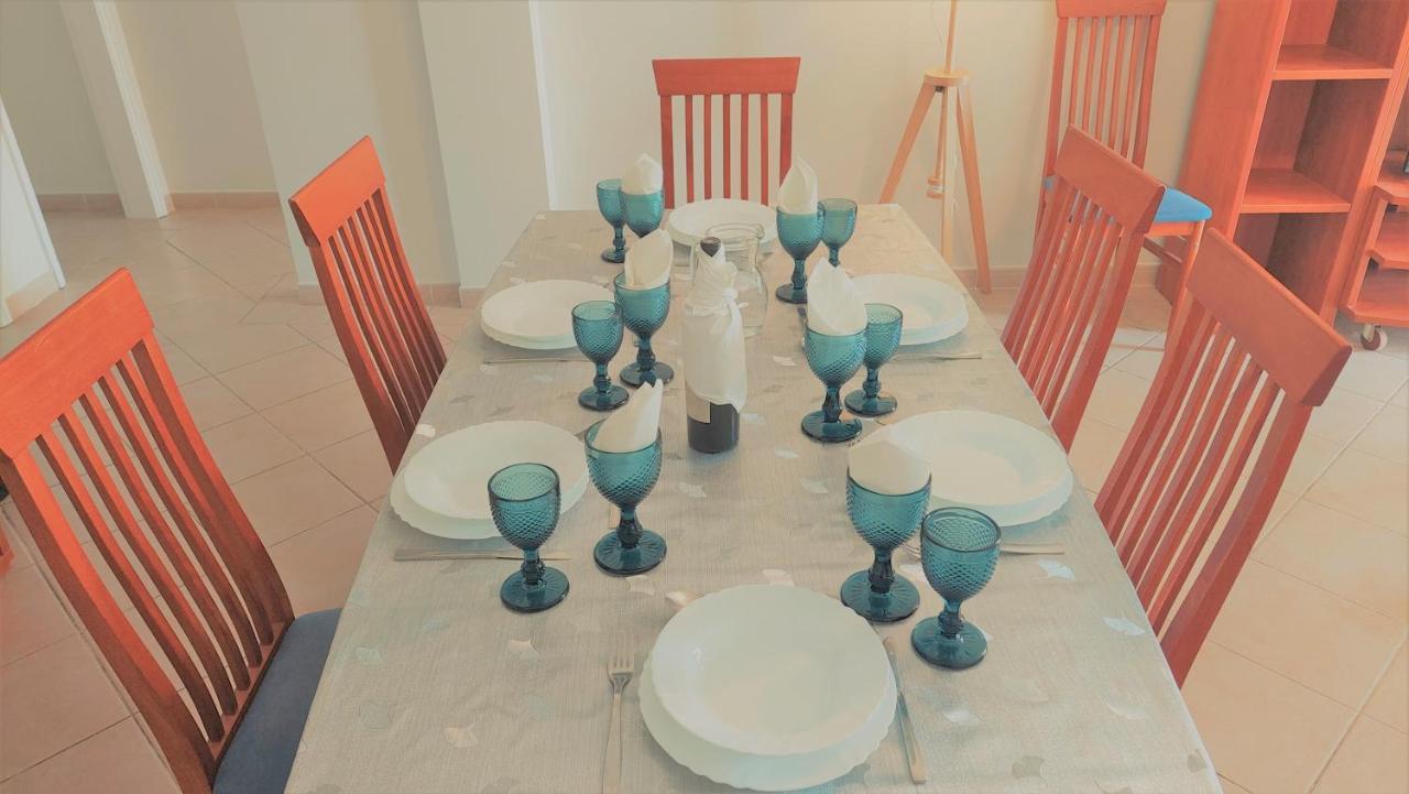 3 Bedroom In Oura With Amazing Pool At Walking Distance To Beach, Strip And Old Town, Wifi And Ac, Private * Albufeira